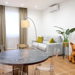 Apartment Aroma Apartment, Maschio Angioino-porto Di, Naples